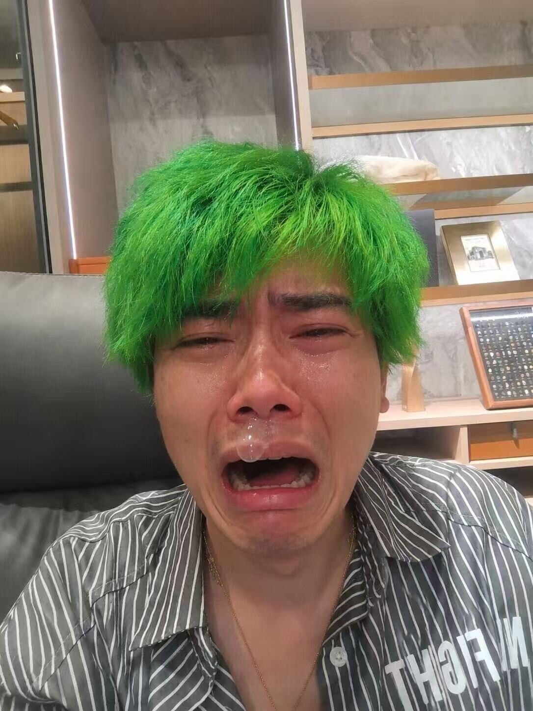 坏菜了坏菜了，绿毛被$LAB 做局了，做多被杀做空被杀，一天亏掉二十多万--秋秋很爱吃